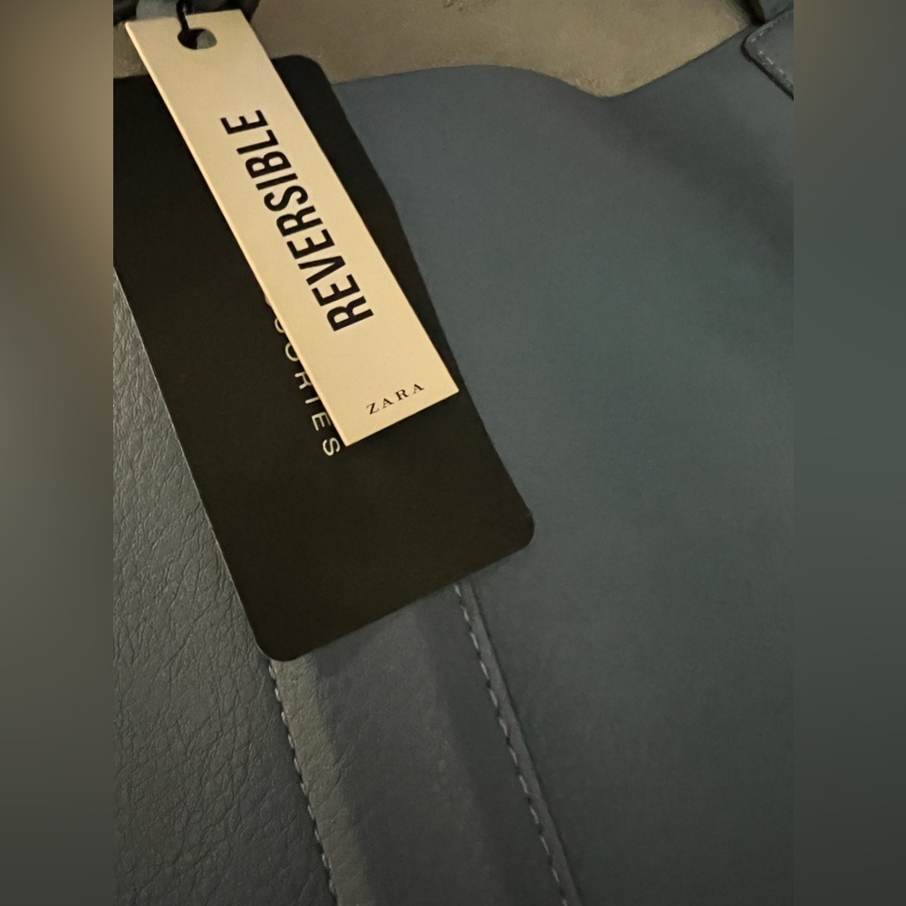 Zara Blue Reversible Tote with Detachable Wristlet - NWT - Picture 7 of 13